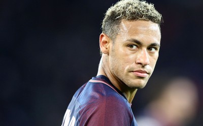 第一体育精华-巴黎夏窗净投入为负